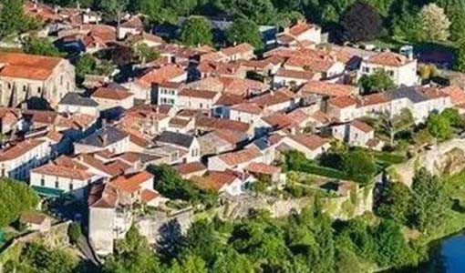 柳州回乡建别墅为什么一定要选专业乡墅公司